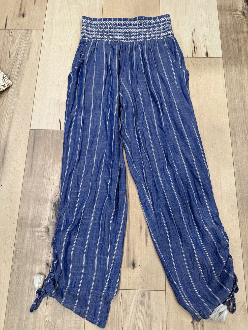 NWT Blue Island Cover-up pants, size Small